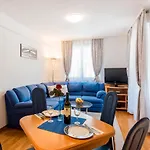 Apartment Blue Lagoon